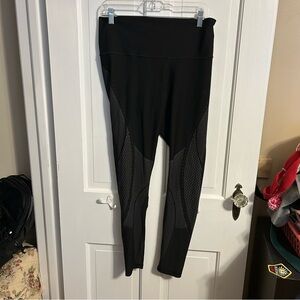 Lululemon Mapped Out High-Rise Tight Black / Ancient Copper Size 12